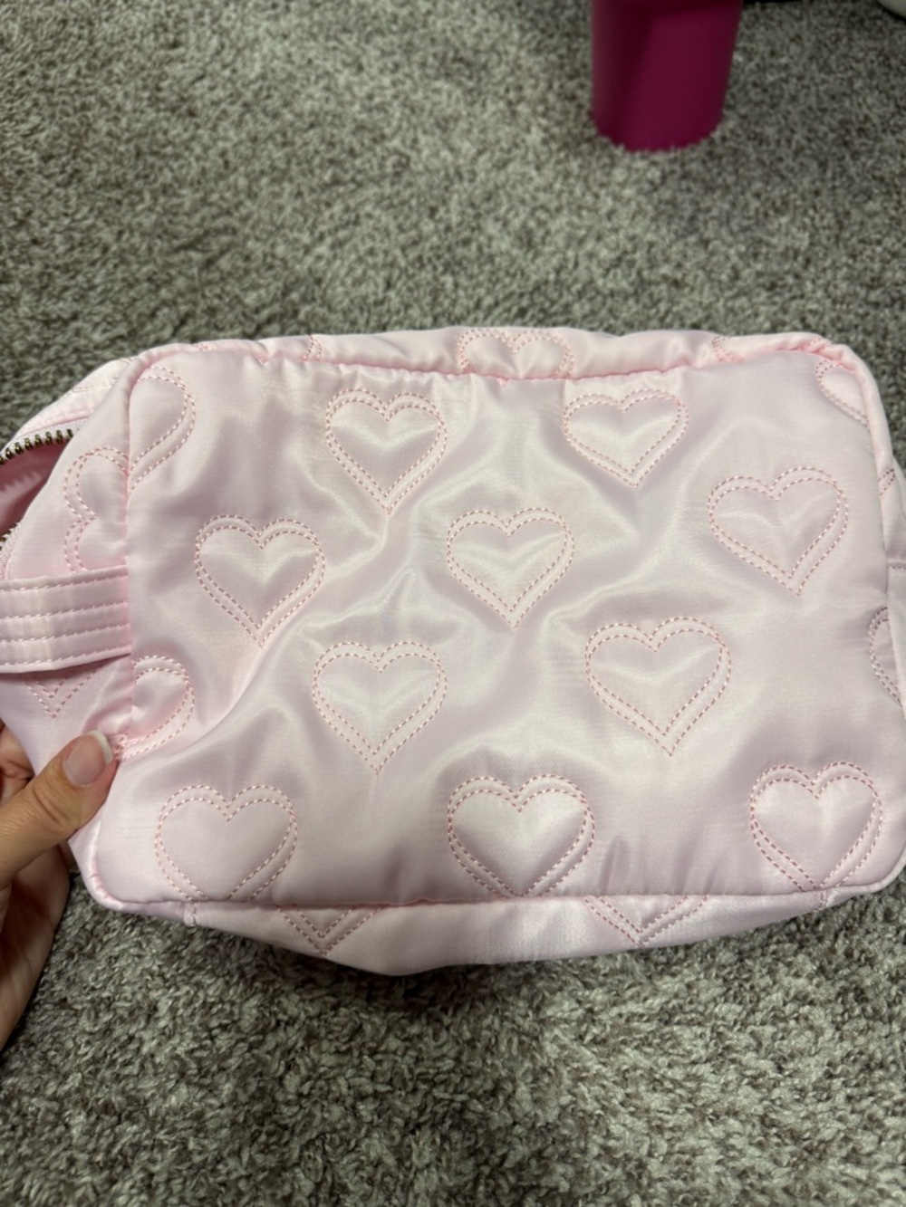 Stoney clover for target heart pouch bag